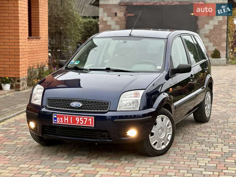 Хетчбек Ford Fusion 2005 в Володимирці