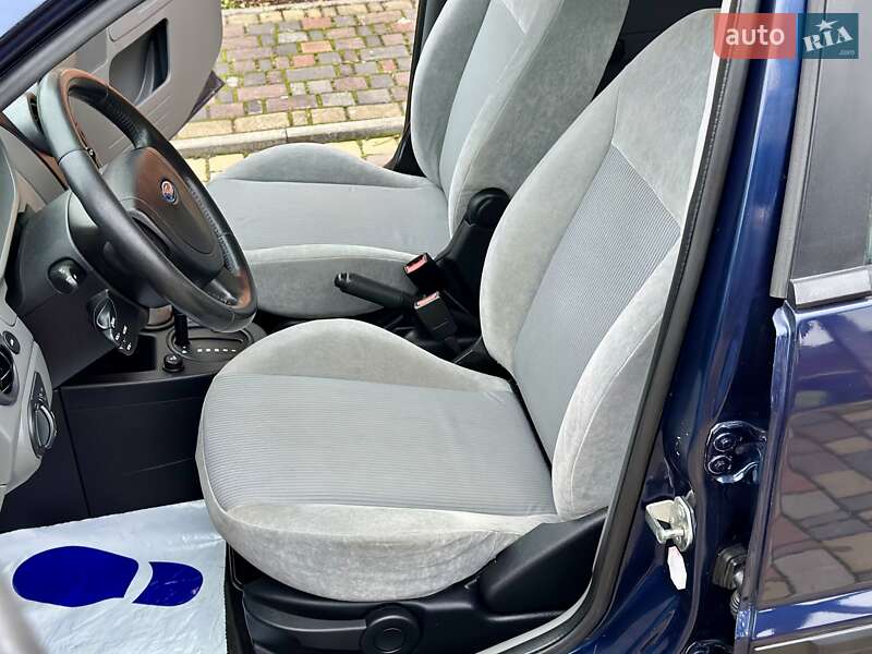 Хетчбек Ford Fusion 2005 в Володимирці