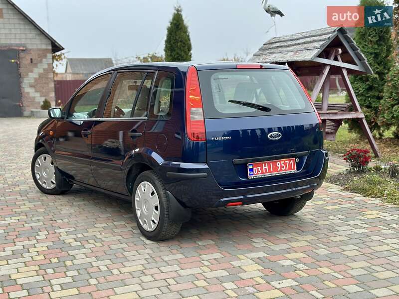 Хетчбек Ford Fusion 2005 в Володимирці