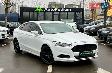Седан Ford Fusion 2015 в Києві