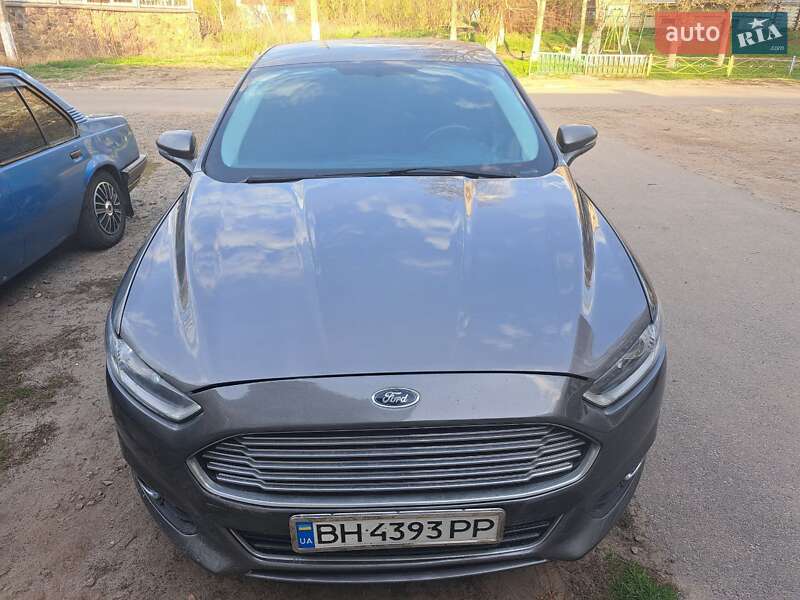 Седан Ford Fusion 2013 в Балаклії