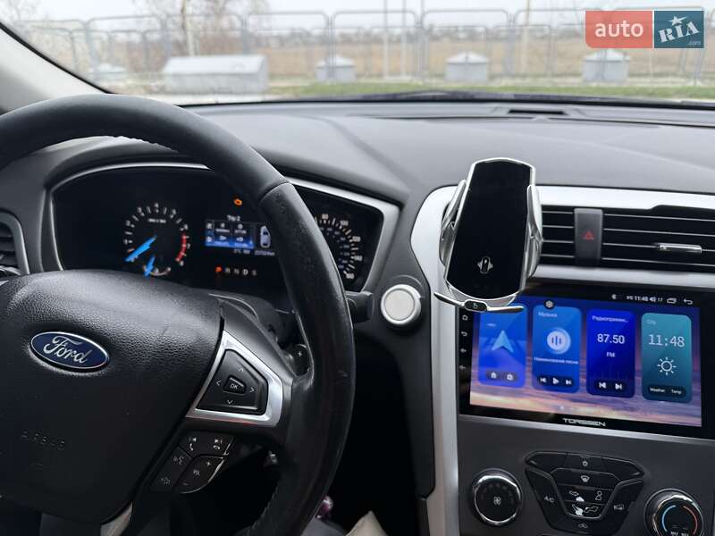 Седан Ford Fusion 2013 в Балаклії