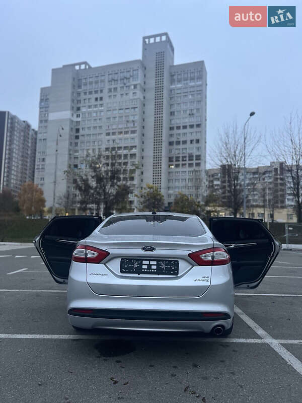Седан Ford Fusion 2012 в Киеве фото 9 Седан Ford Fusion 2012 в Киеве