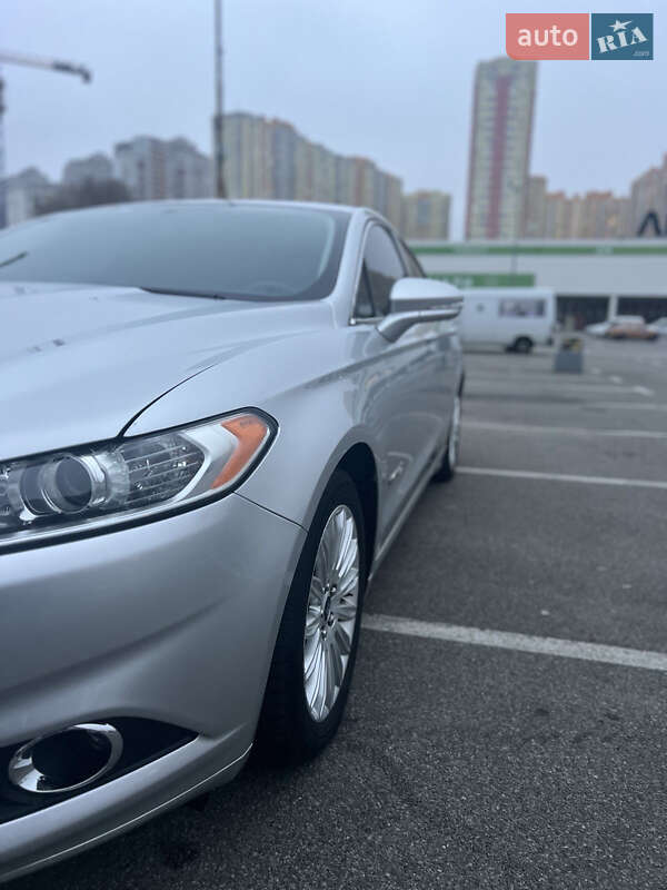 Седан Ford Fusion 2012 в Киеве фото 12 Седан Ford Fusion 2012 в Киеве