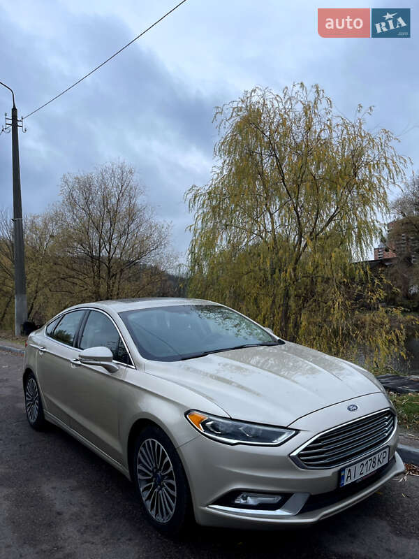 Седан Ford Fusion 2016 в Обухові