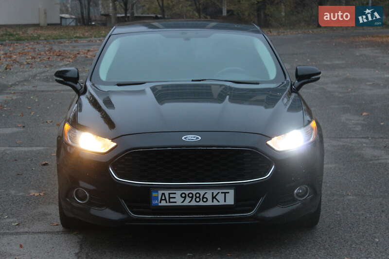 Седан Ford Fusion 2016 в Дніпрі