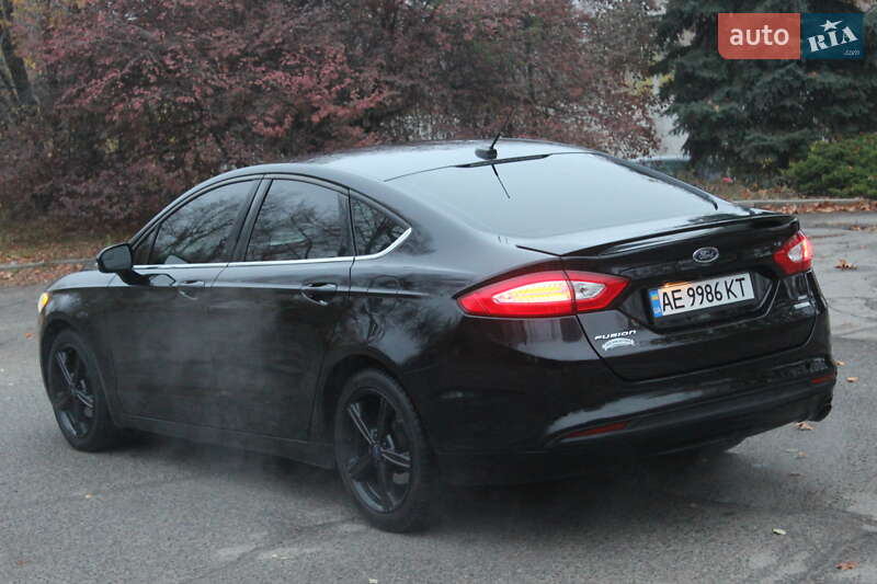 Седан Ford Fusion 2016 в Дніпрі