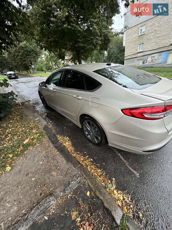 Седан Ford Fusion 2018 в Тернополе