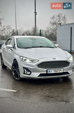 Седан Ford Fusion 2019 в Киеве
