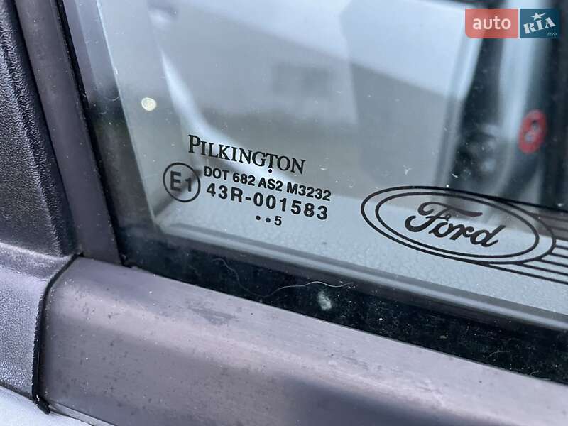 Хэтчбек Ford Fusion 2005 в Косове