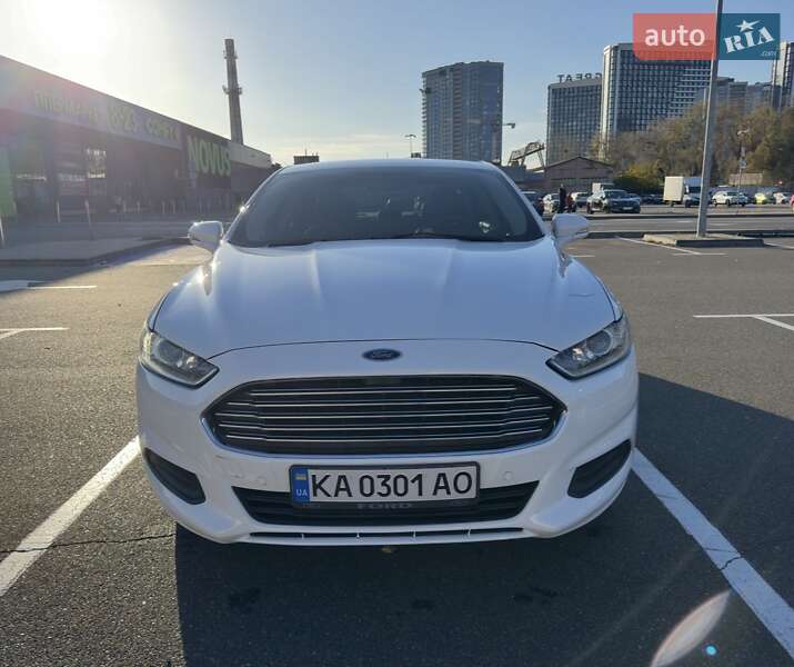 Седан Ford Fusion 2015 в Києві фото 2 Седан Ford Fusion 2015 в Києві