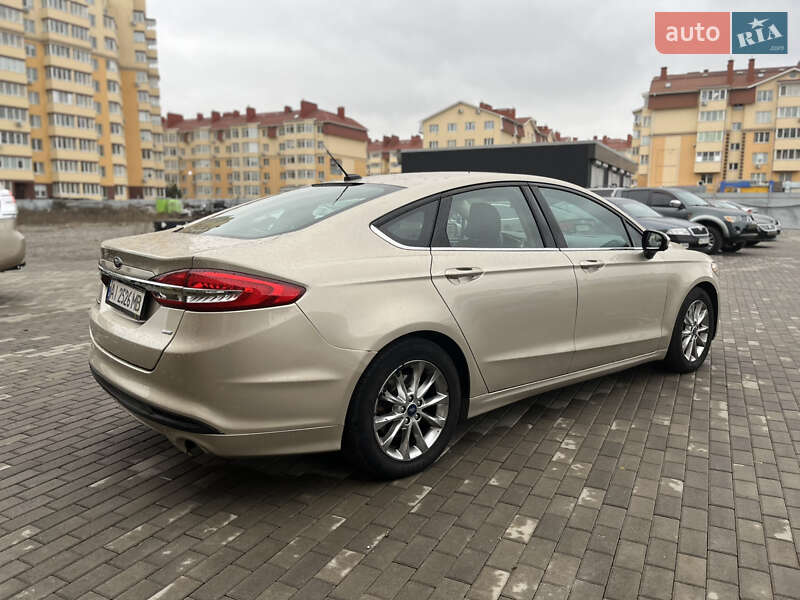 Седан Ford Fusion 2016 в Софіївській Борщагівці