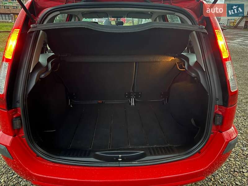 Хетчбек Ford Fusion 2007 в Долині