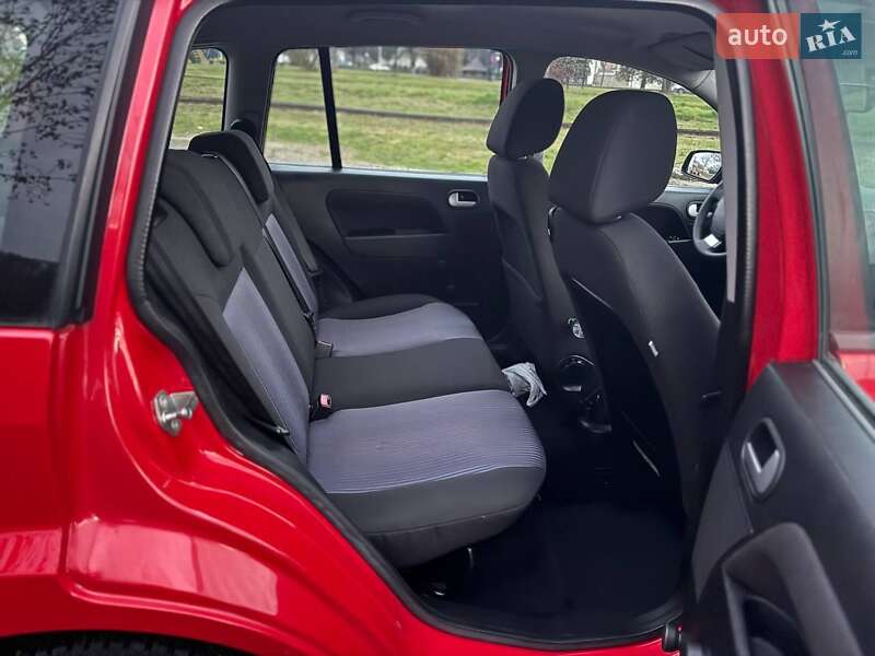 Хетчбек Ford Fusion 2007 в Долині