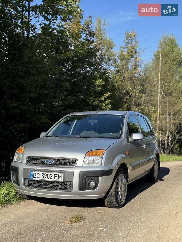 Хетчбек Ford Fusion 2008 в Східниці