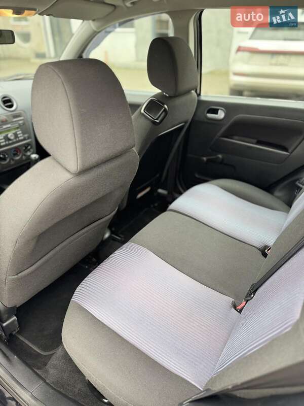 Хетчбек Ford Fusion 2008 в Луцьку