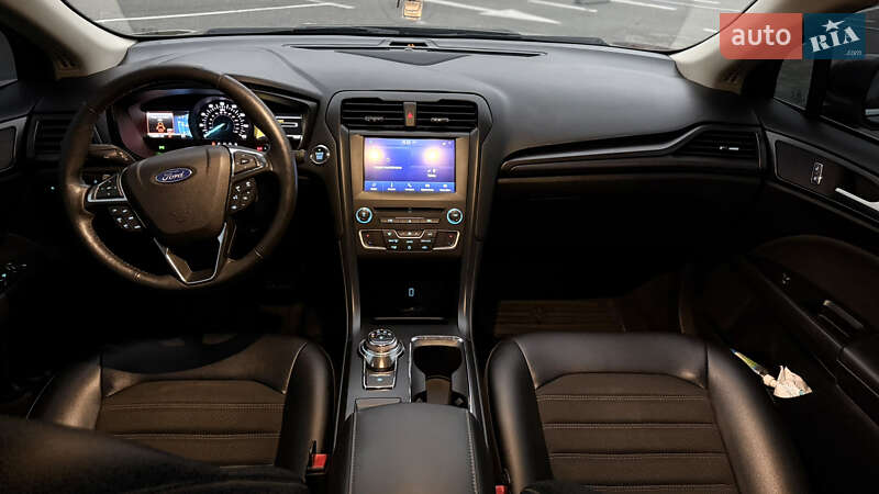 Седан Ford Fusion 2018 в Києві