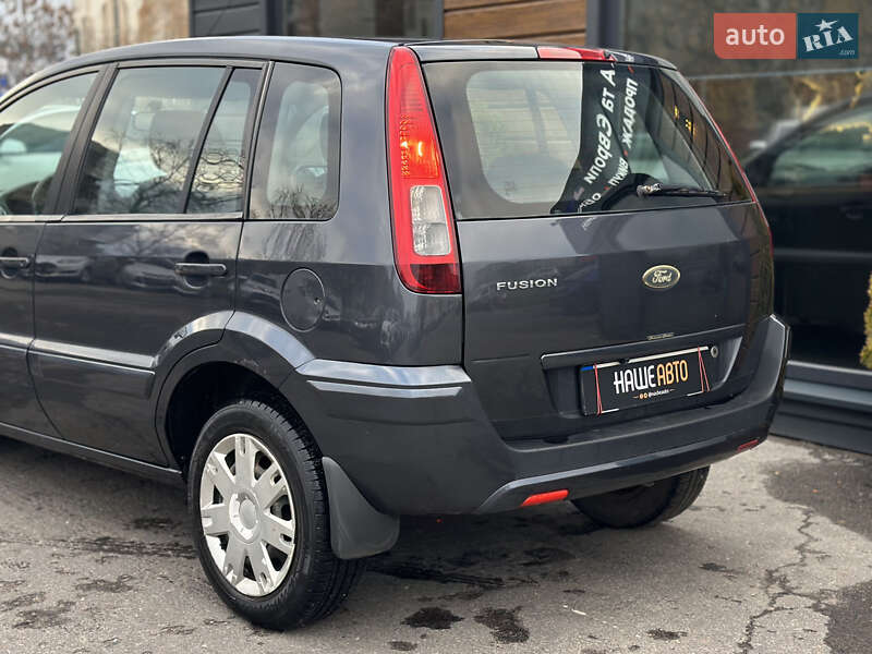 Хэтчбек Ford Fusion 2010 в Шептицькому