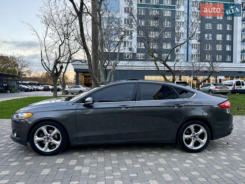 Седан Ford Fusion 2014 в Одесі