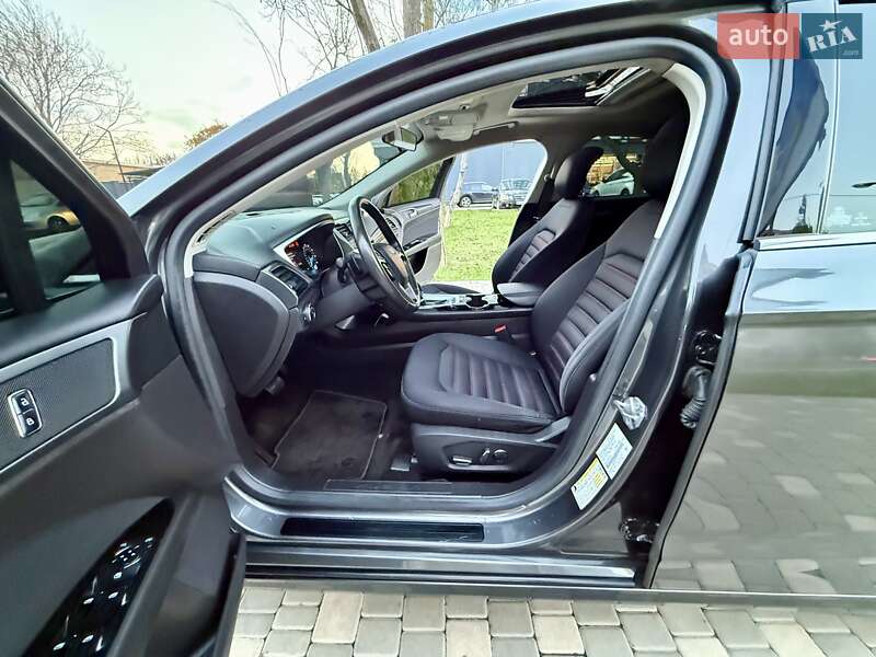 Седан Ford Fusion 2014 в Одесі