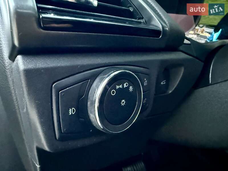 Седан Ford Fusion 2014 в Одесі