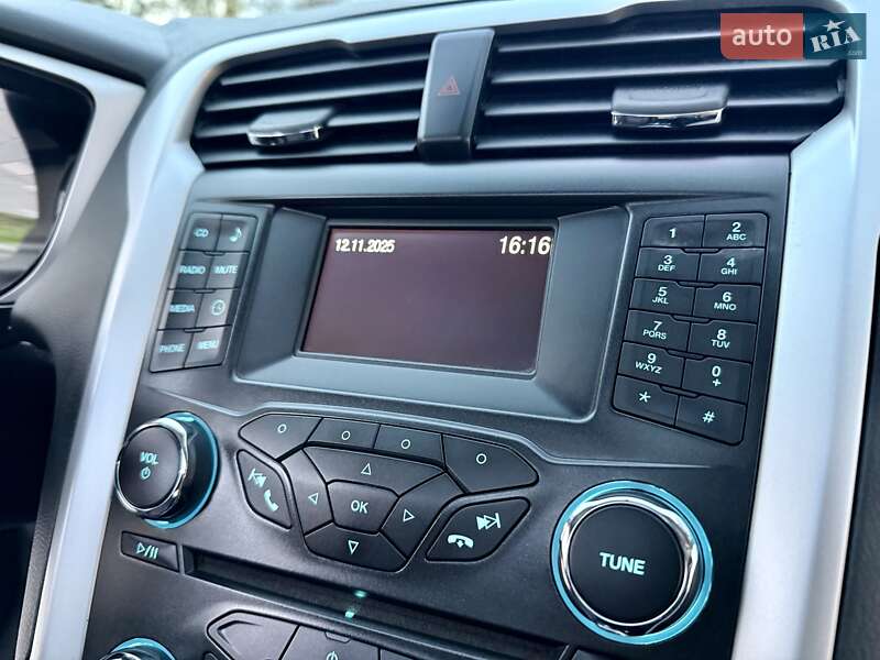 Седан Ford Fusion 2014 в Одесі