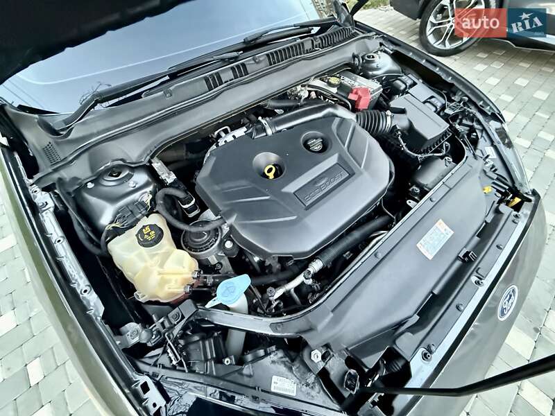 Седан Ford Fusion 2014 в Одесі