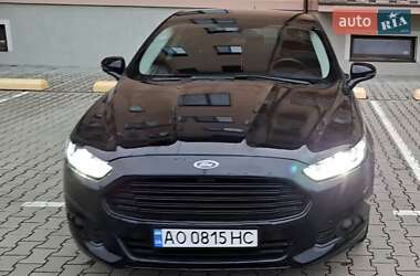 Седан Ford Fusion 2015 в Ужгороде