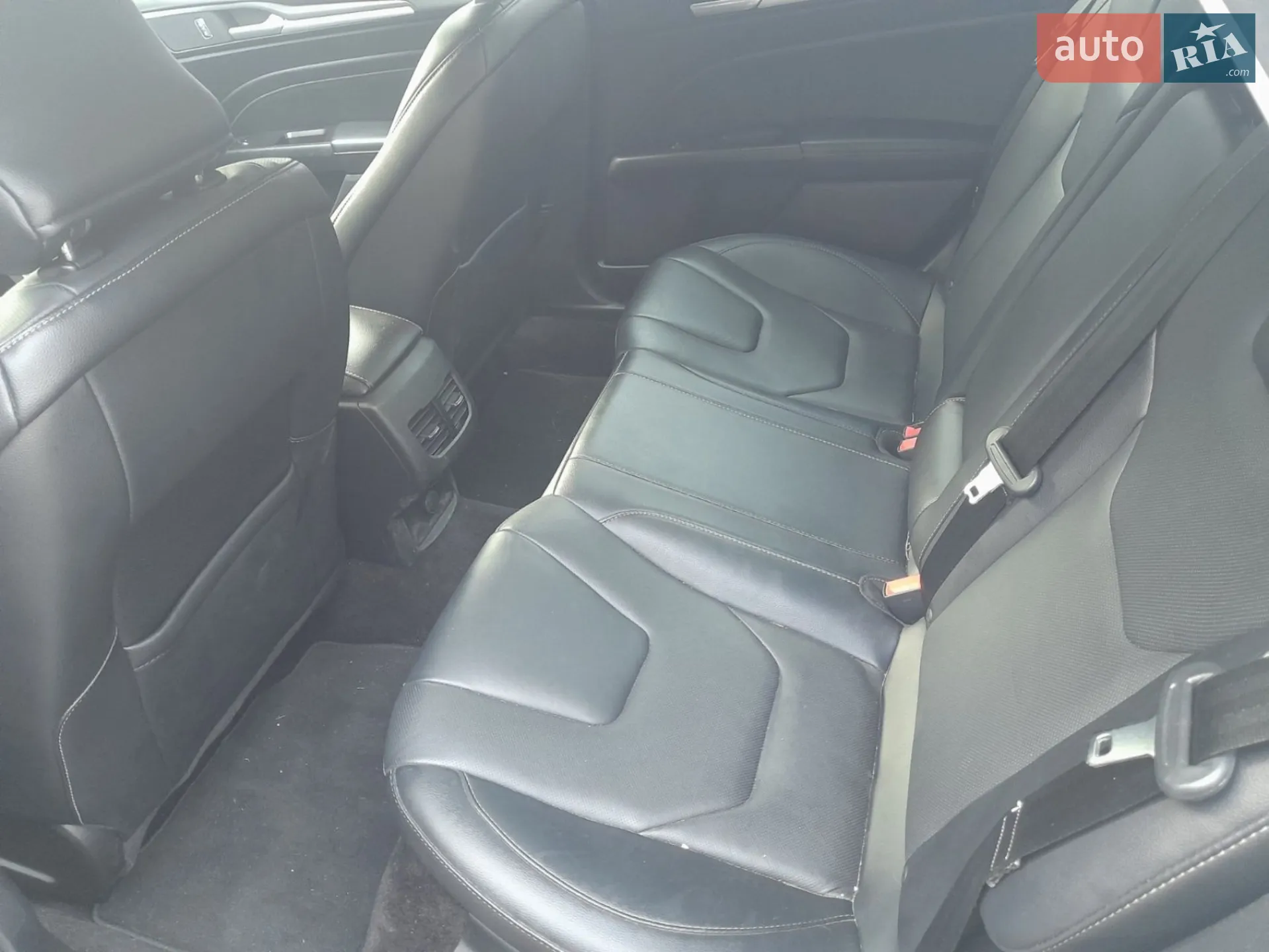 2016 Ford Fusion - мініатюра 8