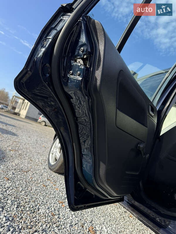 Хетчбек Ford Fusion 2007 в Луцьку фото 156 Хетчбек Ford Fusion 2007 в Луцьку