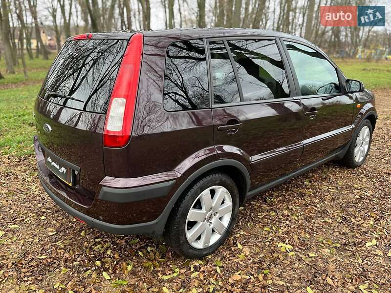 Хэтчбек Ford Fusion 2008 в Новомиргороде