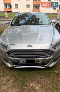 Седан Ford Fusion 2015 в Луцке
