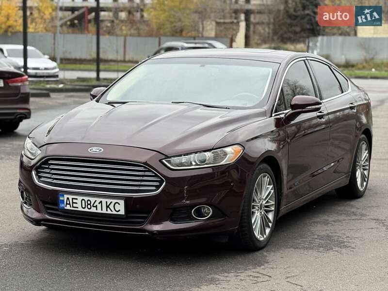 Седан Ford Fusion 2013 в Дніпрі
