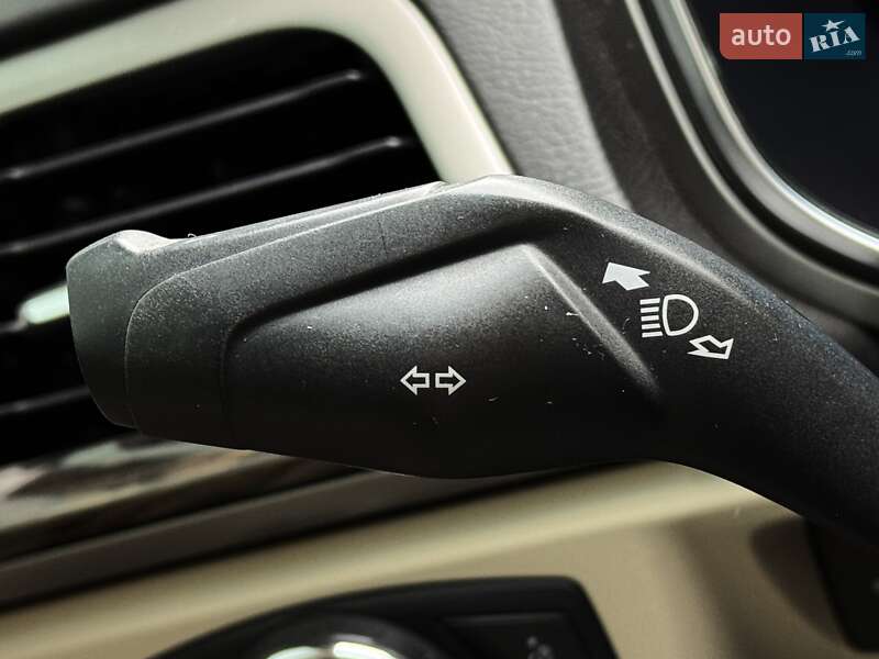 Седан Ford Fusion 2013 в Дніпрі