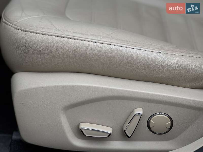 Седан Ford Fusion 2013 в Дніпрі