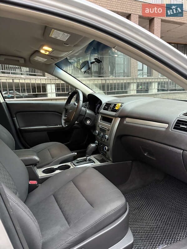 Седан Ford Fusion 2011 в Києві фото 25 Седан Ford Fusion 2011 в Києві