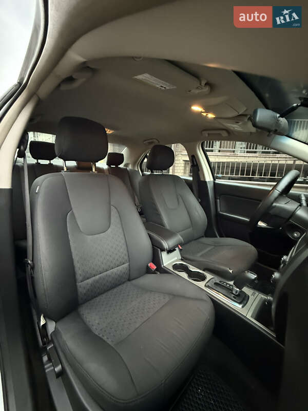 Седан Ford Fusion 2011 в Києві фото 31 Седан Ford Fusion 2011 в Києві
