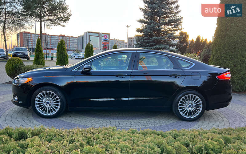 Седан Ford Fusion 2015 в Львове