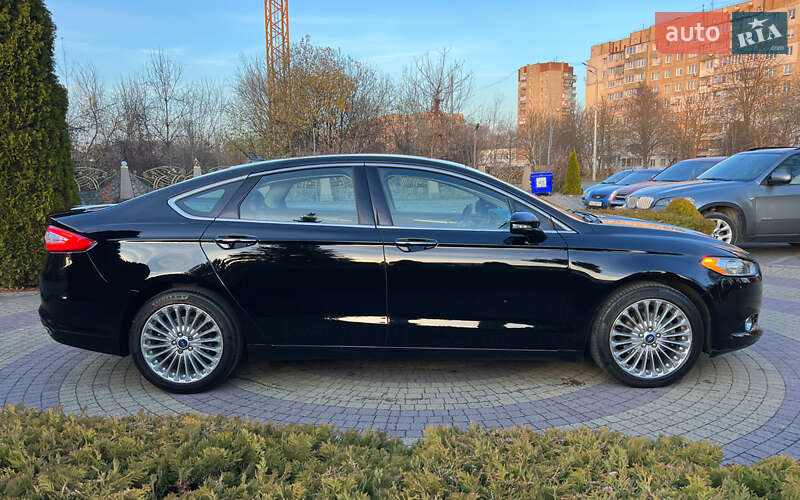 Седан Ford Fusion 2015 в Львове