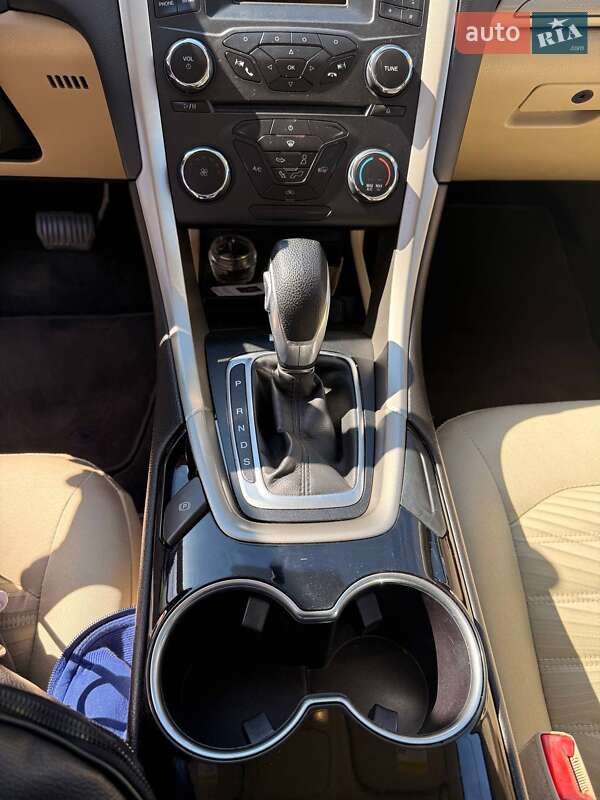 Седан Ford Fusion 2015 в Києві