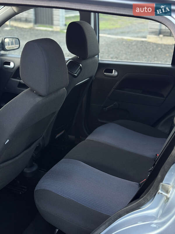 Седан Ford Fusion 2007 в Луцке