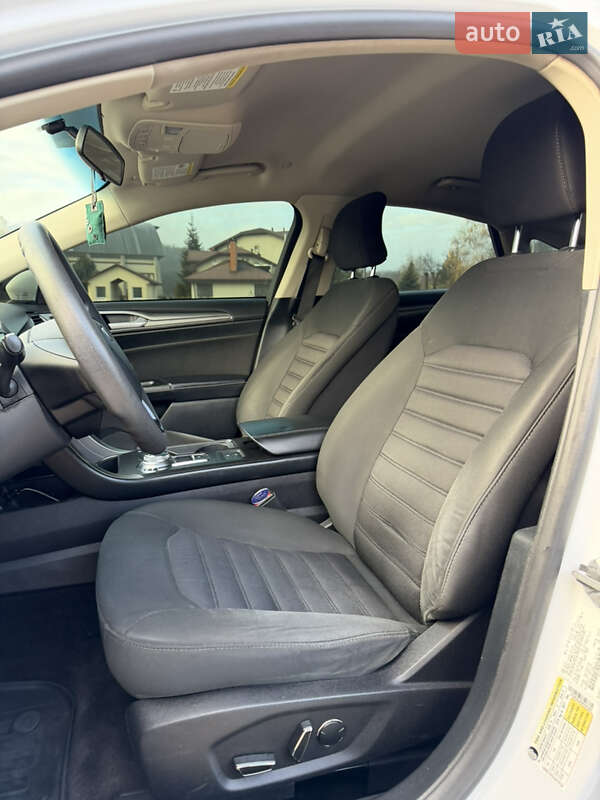 Седан Ford Fusion 2017 в Дніпрі фото 22 Седан Ford Fusion 2017 в Дніпрі