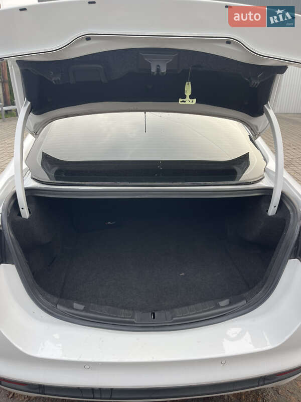 Седан Ford Fusion 2015 в Клесовому фото 10 Седан Ford Fusion 2015 в Клесовому