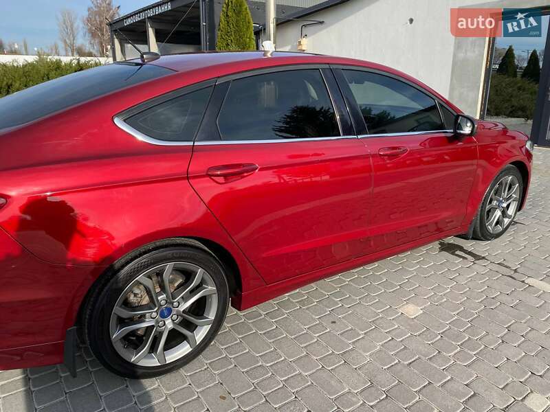 Седан Ford Fusion 2016 в Любаре