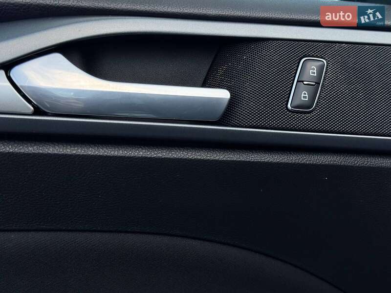 Седан Ford Fusion 2013 в Ровно фото 22 Седан Ford Fusion 2013 в Ровно