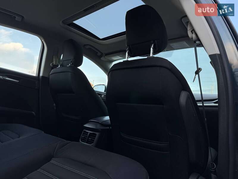 Седан Ford Fusion 2013 в Ровно фото 54 Седан Ford Fusion 2013 в Ровно