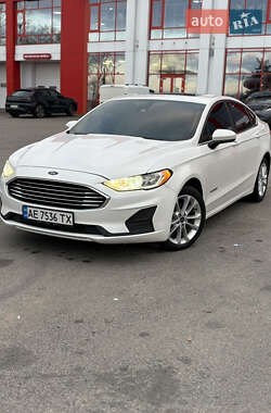 Седан Ford Fusion 2019 в Днепре