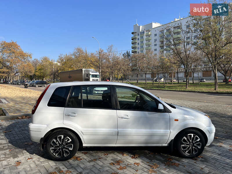 Хэтчбек Ford Fusion 2010 в Николаеве