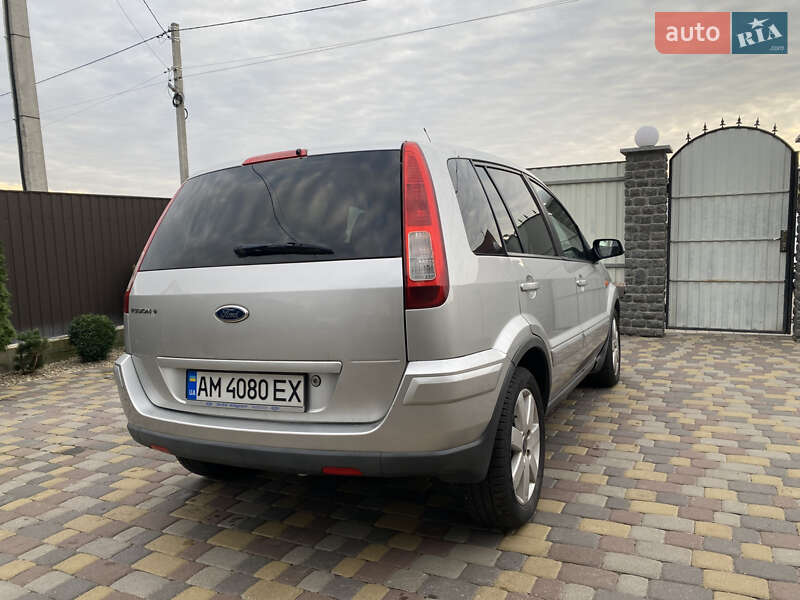 Хетчбек Ford Fusion 2006 в Житомирі