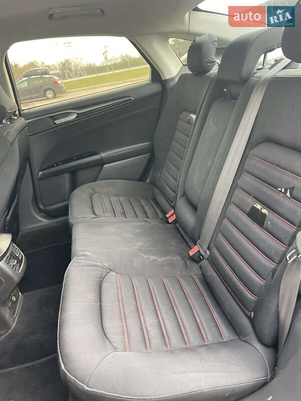 Седан Ford Fusion 2016 в Києві